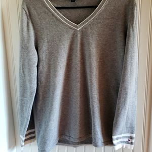 Tommy Hilfiger V-Neck sweater